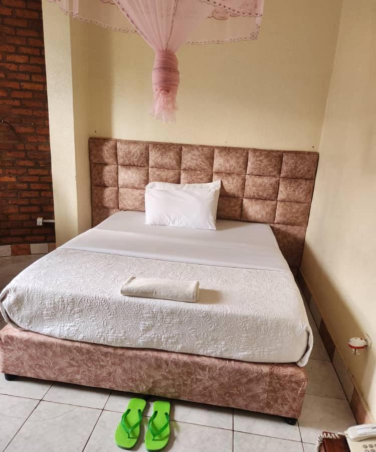 Heartland Hotel Kigali Buitenkant foto